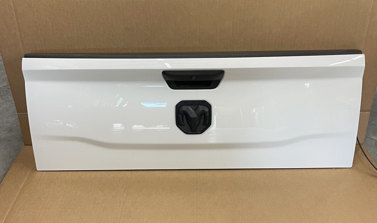 New T/O OEM Dodge Truck Ram 2500 3500 Tail Gate 2024 2025 w/ Camera Tailgate nos
