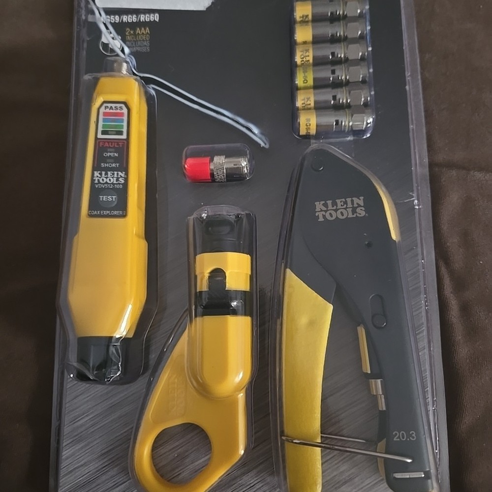 Klein Tools VDV002-818 Coax Cable Installation & Test Kit