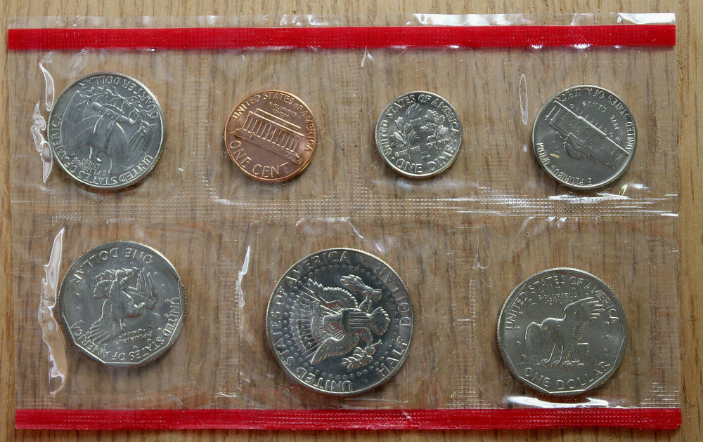 1981 Mint Set - Uncirculated Coins - 13-Coin Set - P & D