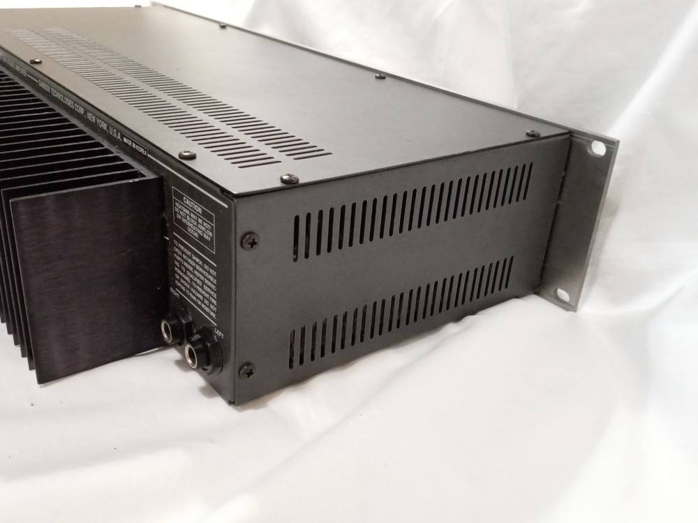 Samson Servo-240 pro stereo power amplifier