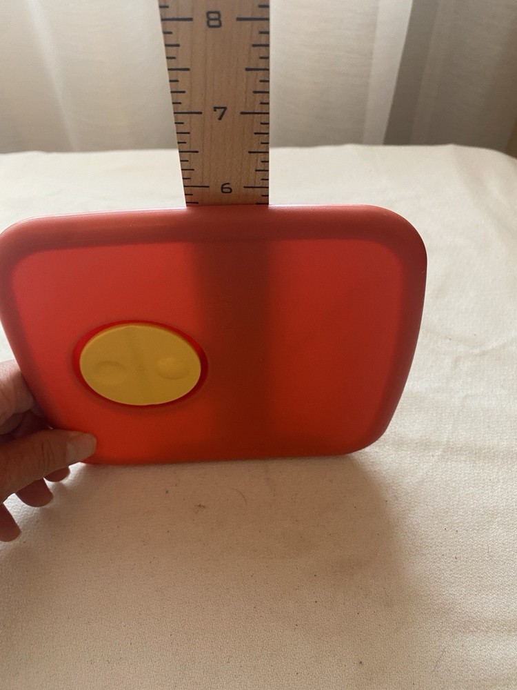 Tupperware Rectangle Lid Red Microwave Vent 3386A-4 Yellow U.S.A. Replacement