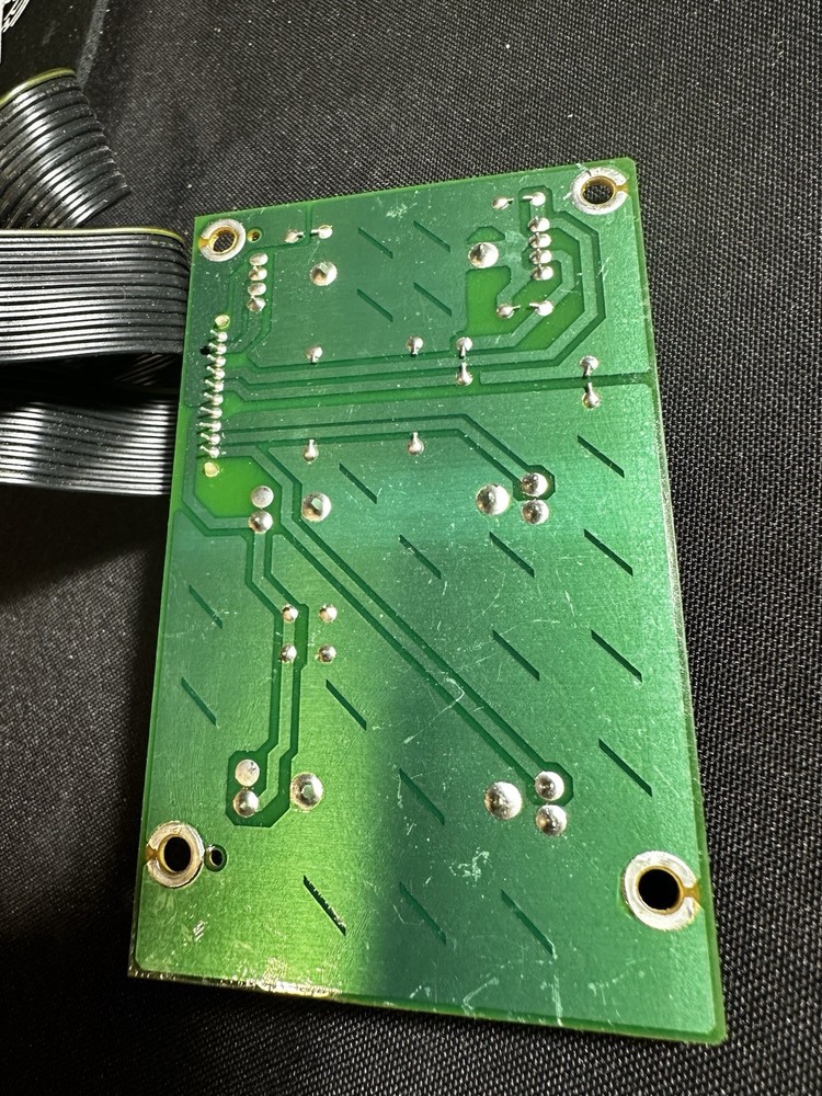 Roland Xp-80 Workstation Keyboard Part Side Panel Board 70567056