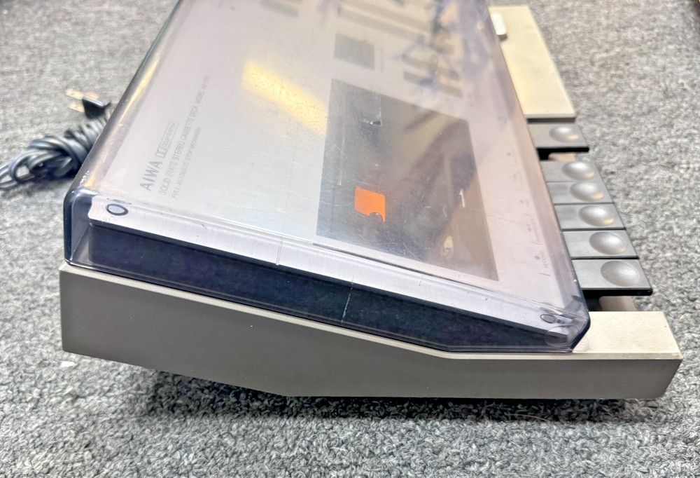 AIWA AD-1250 Solid State Cassette Deck, JAPAN, TURNS ON