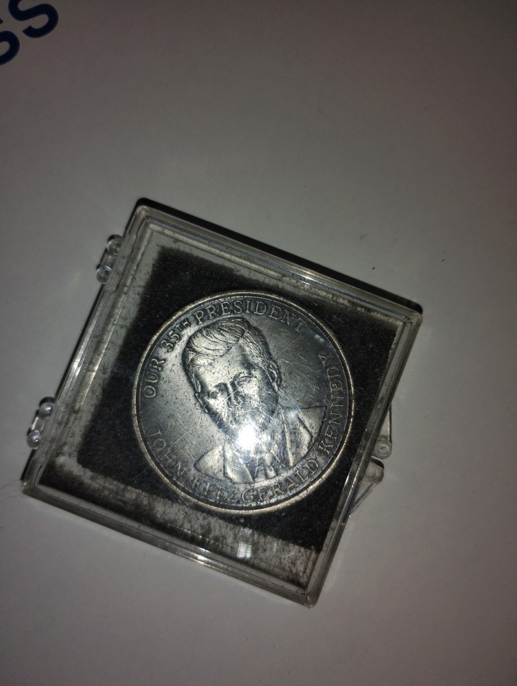 Coin Kennedy Item Number#703