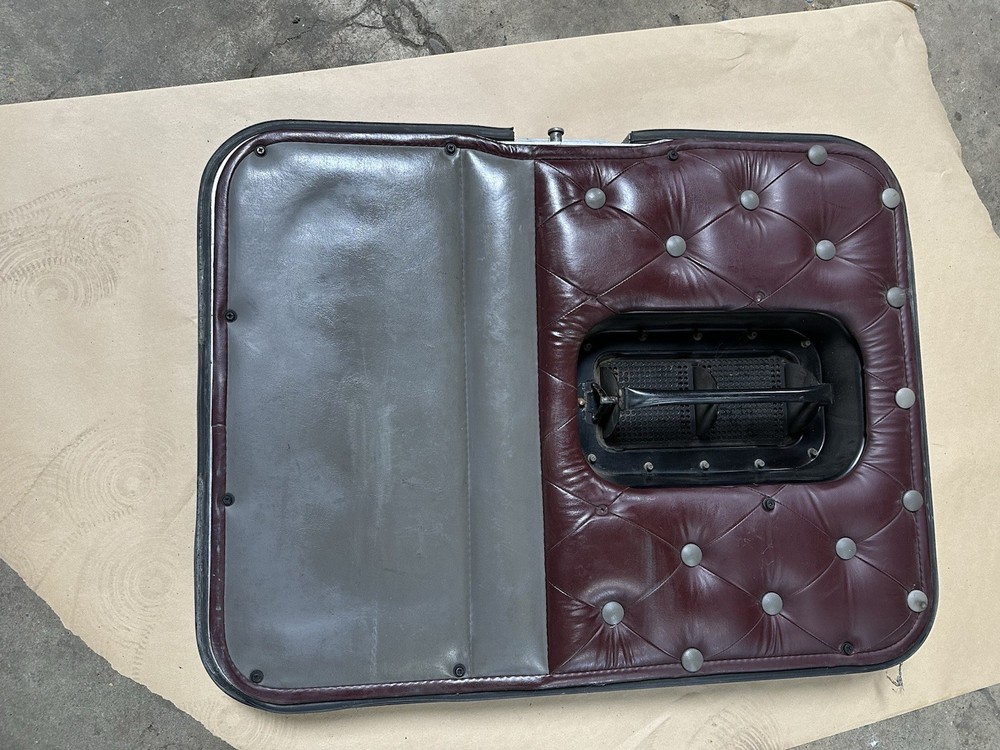 Kenworth Metal Window