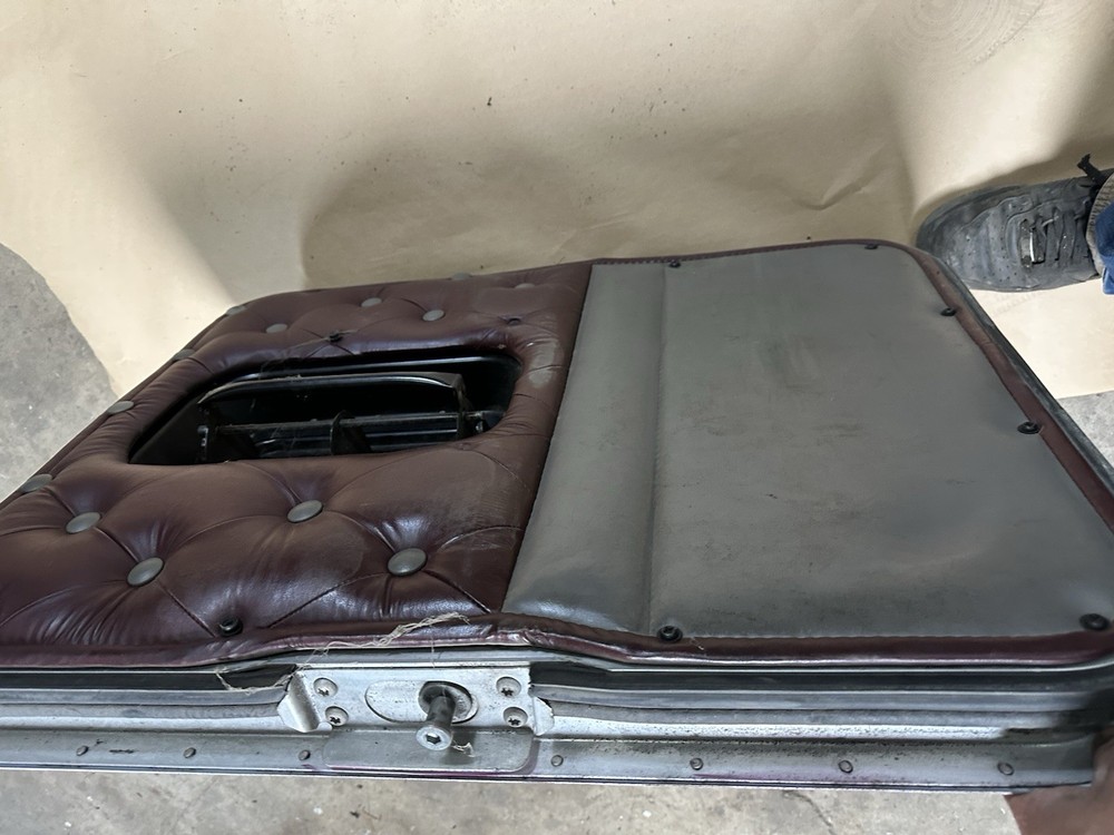 Kenworth Metal Window