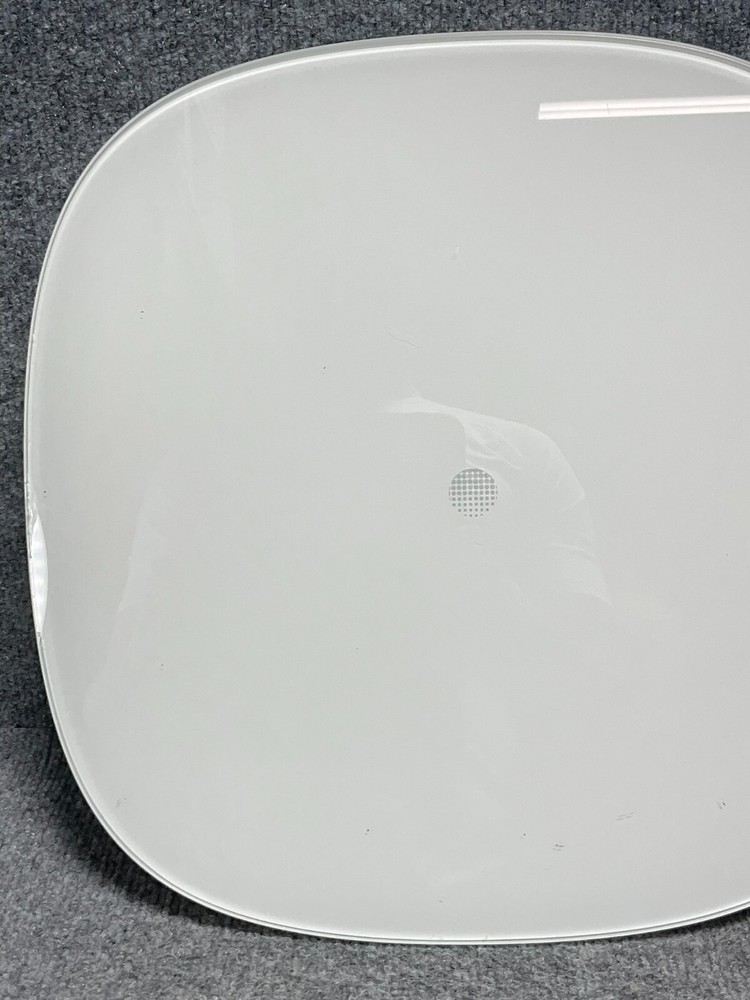 Naked Labs Model 01 3D Body Scanner — Matte White 🪞