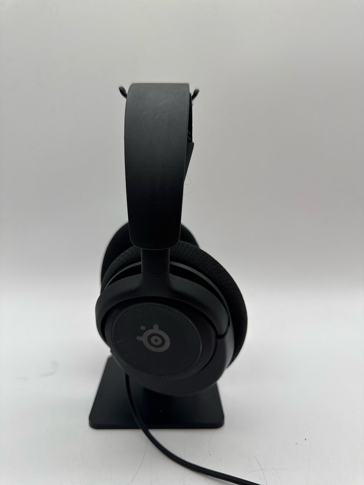 SteelSeries Arctis Nova 3 Multi-Platform Gaming Headset Black 61631