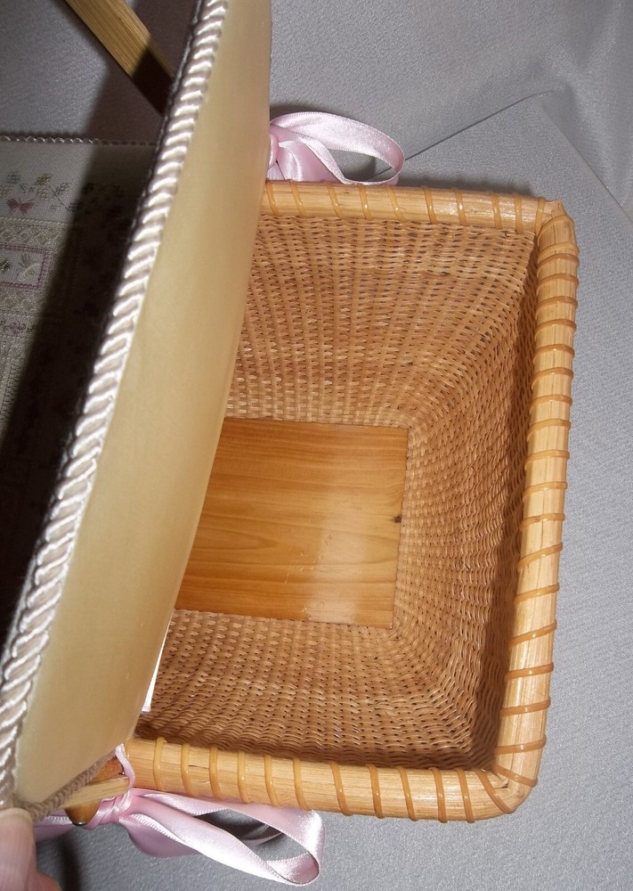 Large WICKER BASKET w/Cross Stitched 2-Sided Lid Plus Handle