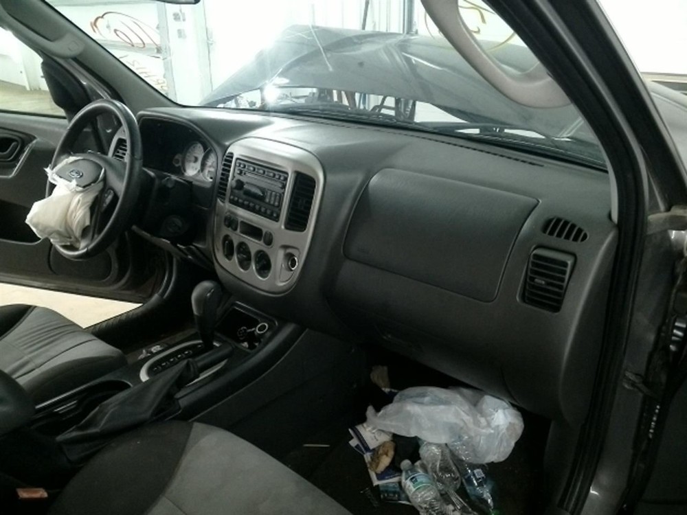 ESCAPE 2005 Transmission Shift 104924403