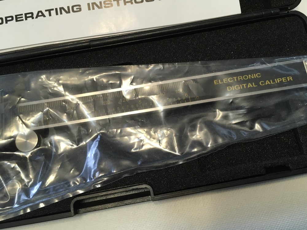 ELECTRONIC DIGITAL CALIPER 0-150mm ~IN CASE & INSTRUCTIONS