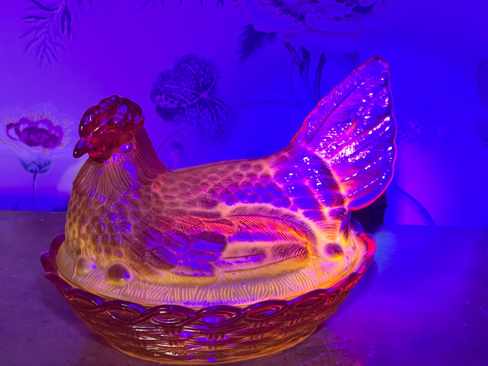 RARE! LG Wright XL Amberina Glass Hen On Nest 7 1/2" MINT!