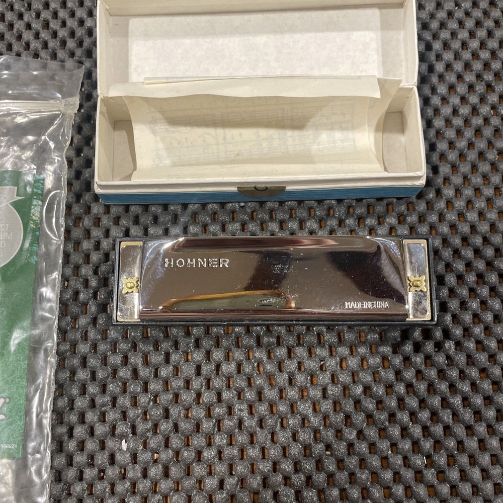 Copenhagen & SKOAL Hohner Harmonica In Original Box