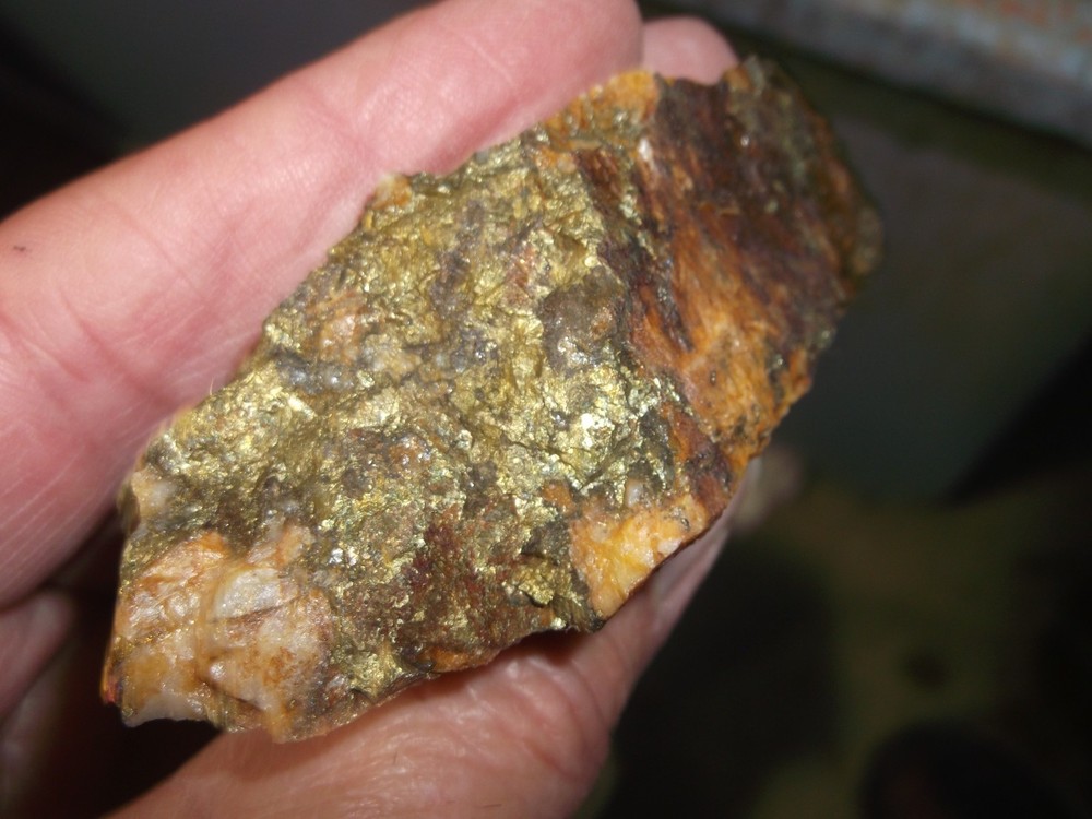 gold silver copper ore, 100 grams samples ,ore high grade .