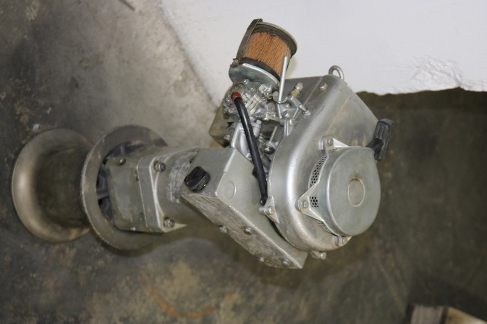CHANCE 2070 GAS ROPE WINCH