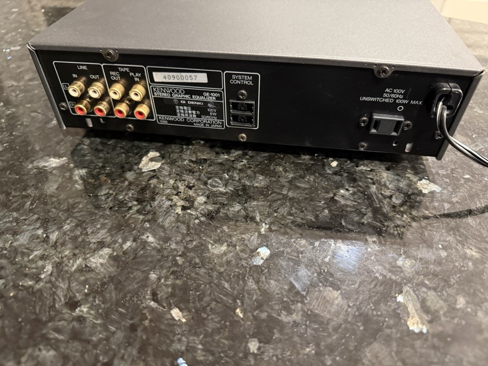 Kenwood Ge-1001 Excellent/stereo parametric equalizer. Silver