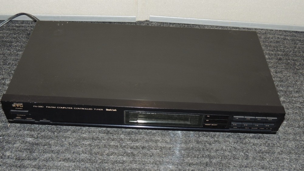 JVC FX-330 FM/AM Computer Controlled Tuner