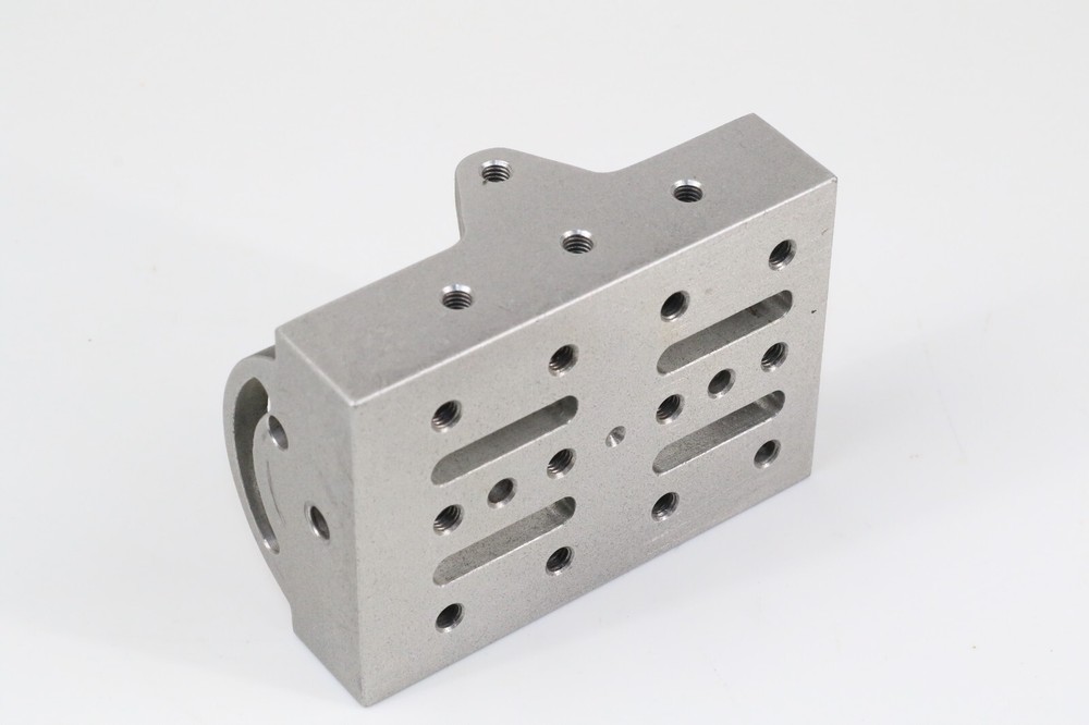 NEWPORT M-34 Rotatable Post Platform, Arbitrary Angle Mounting, 1.5 in. Post, M6