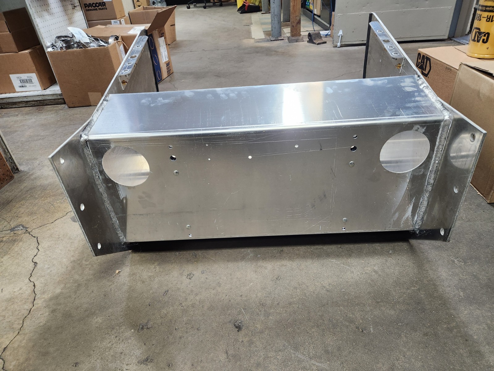 N10-6183-004 OEM Paccar Peterbilt Battery Box PB579 NEW