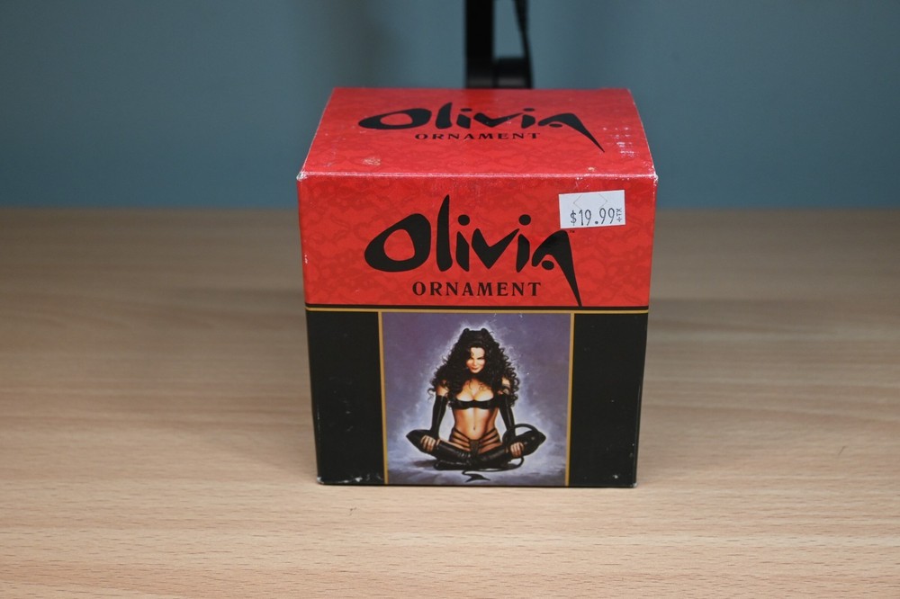 Dark Horse Olivia 5" Ornament