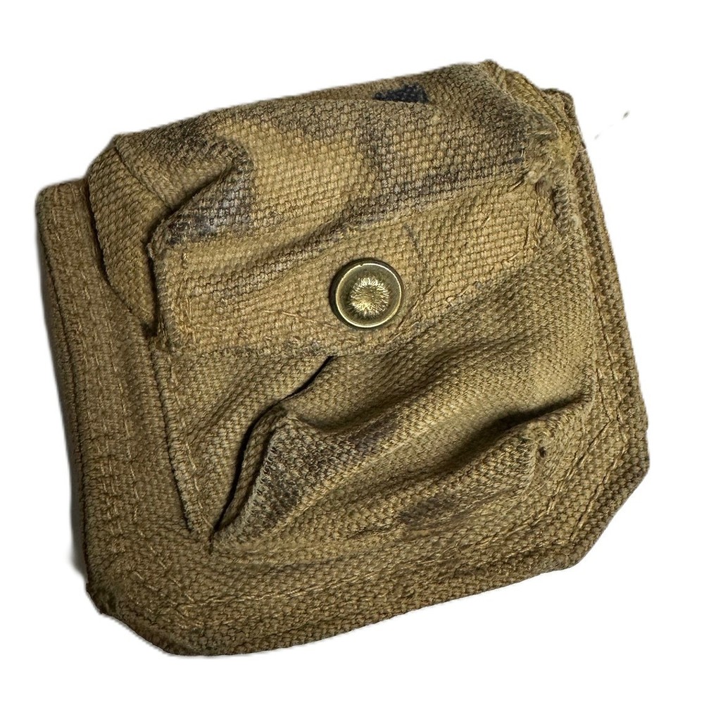 ENFIELD WWII SINGLE CANVAS POUCH DATED 1944.