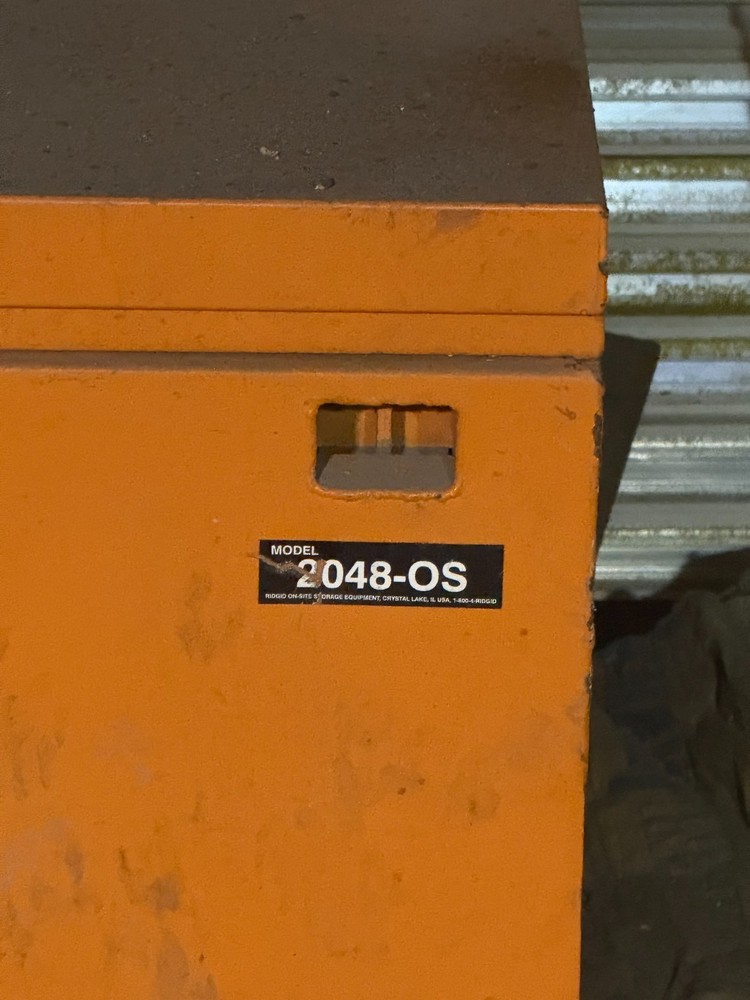 RIGID 16 cubic foot Job Box