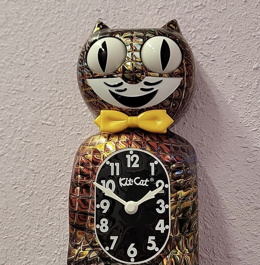 Exotic Pet Collection Prismatic Chrome Kit-Cat Klock clock