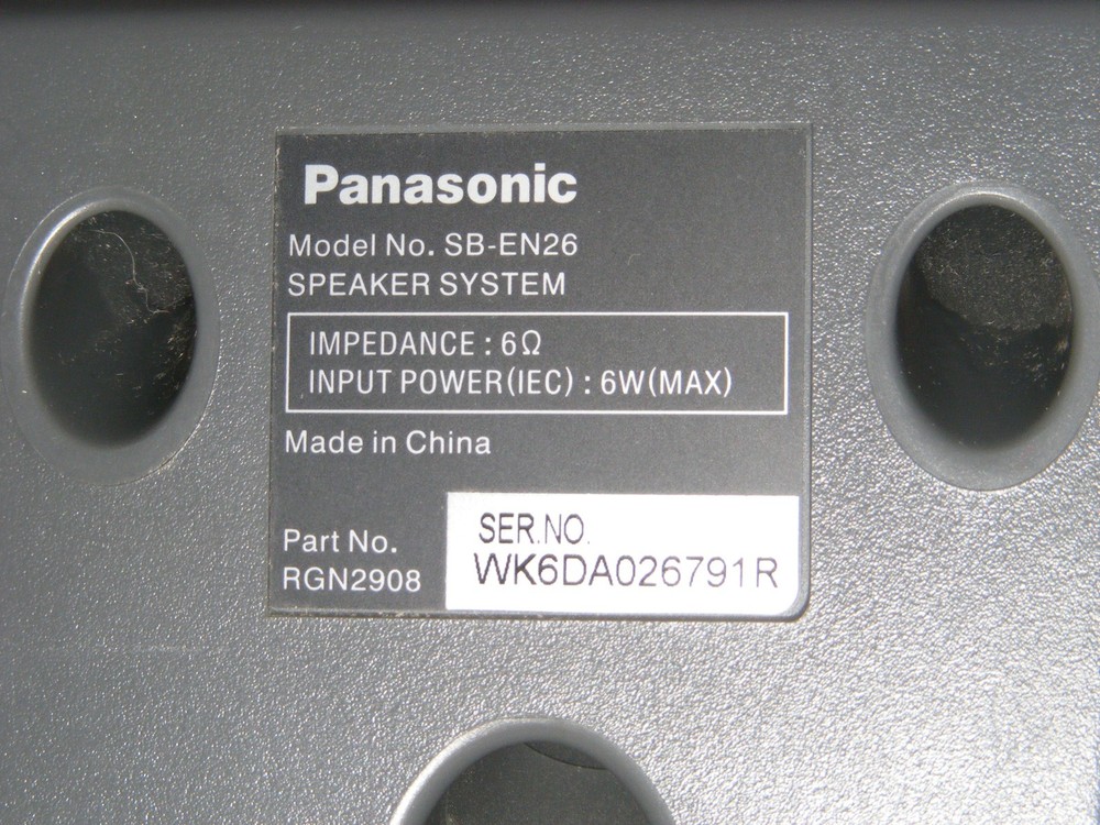 PANASONIC CD MINI STEREO SYS W/SPEAKERS, REMOTE CONTROL & ANTENNA SA-EN26*TESTED