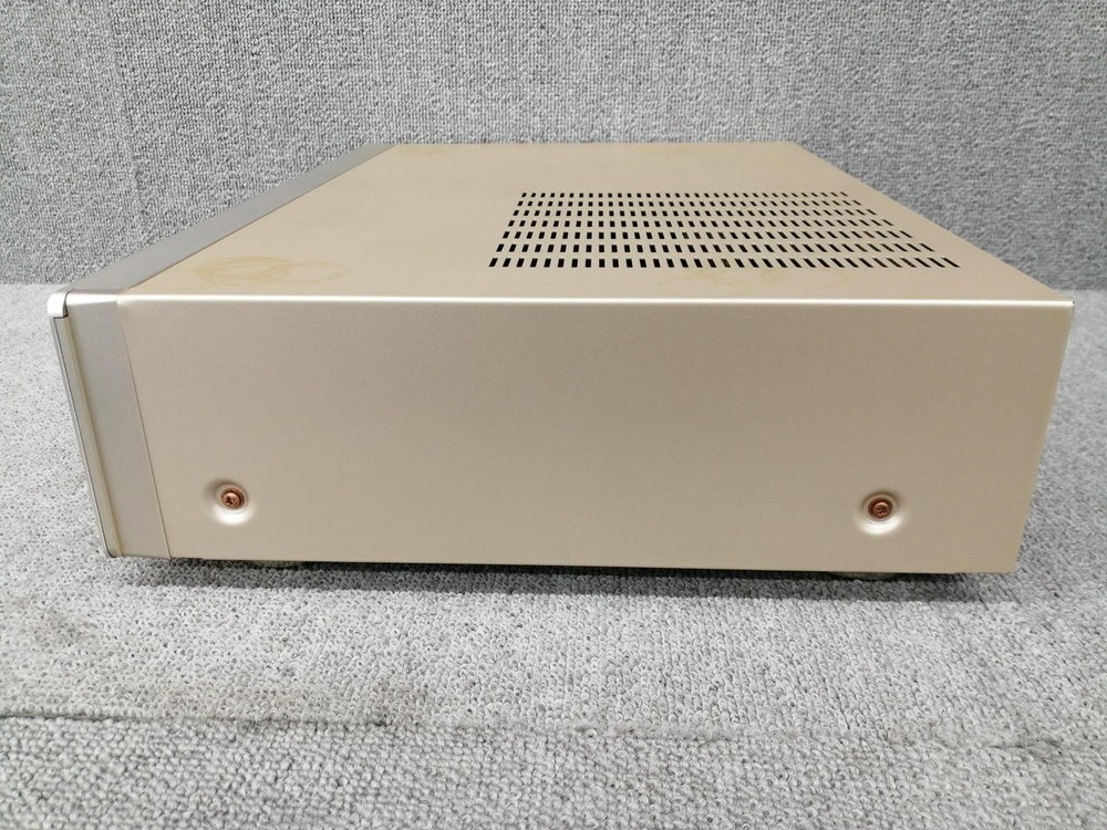 MARANTZ SA8400F SACD player
