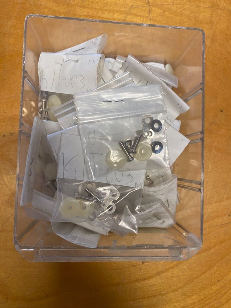 insulators kit T003 for transistors