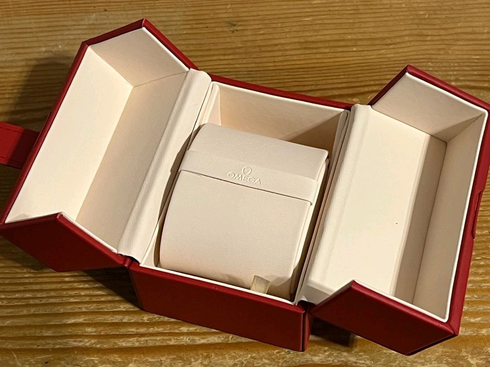 Omega Box(es) - Red - Genuine - New - Complete - Inner And Outer (Presentation)