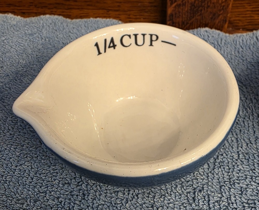 Crofton 4-piece ceramic measuring cup set.