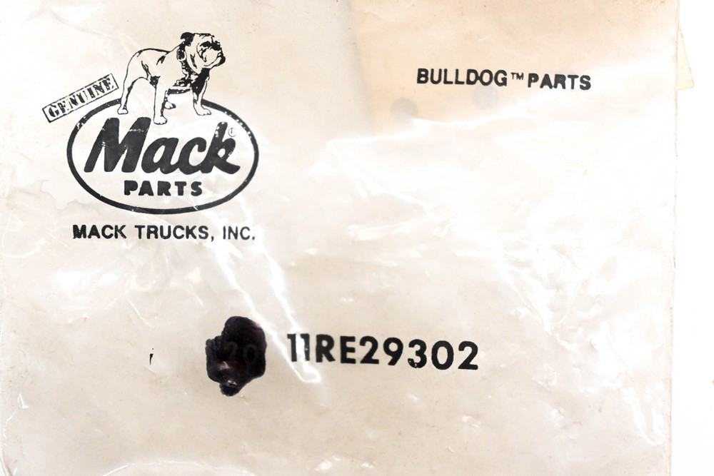 Mack 11RE29302 Clip NOS