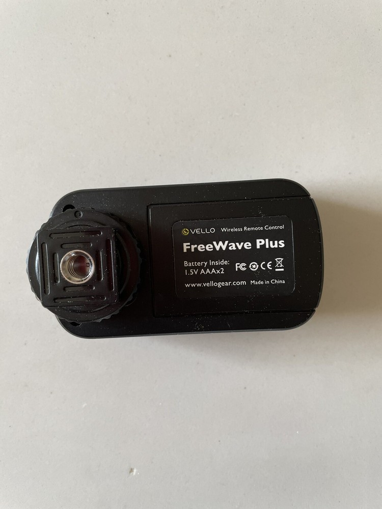 Vello Freewave Plus Wireless Remote Shutter Release for Nikon
