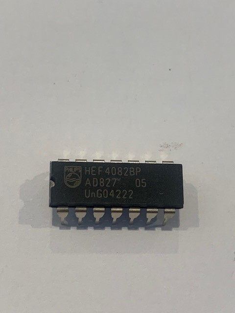 HEF4082BP  IC