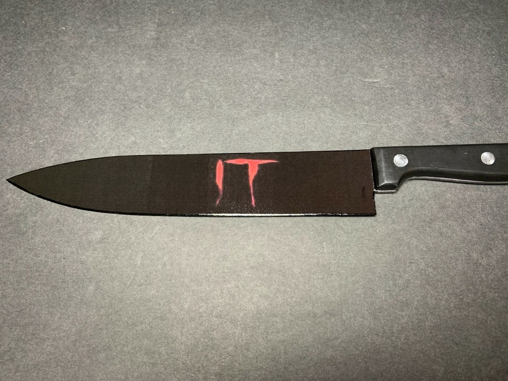 Pennywise IT 2018 Stephen King Knife
