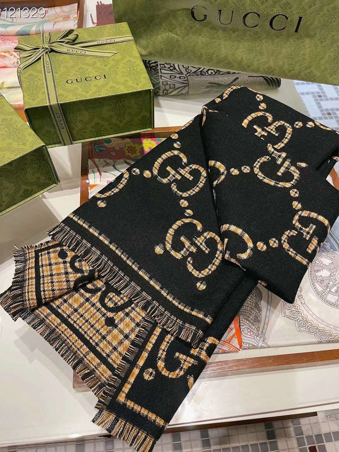 SCARF GUCCI SCARF SHAWL AUTHENTIC 100% CASHMERE BLACK BEIGE CLASSIC LOGO