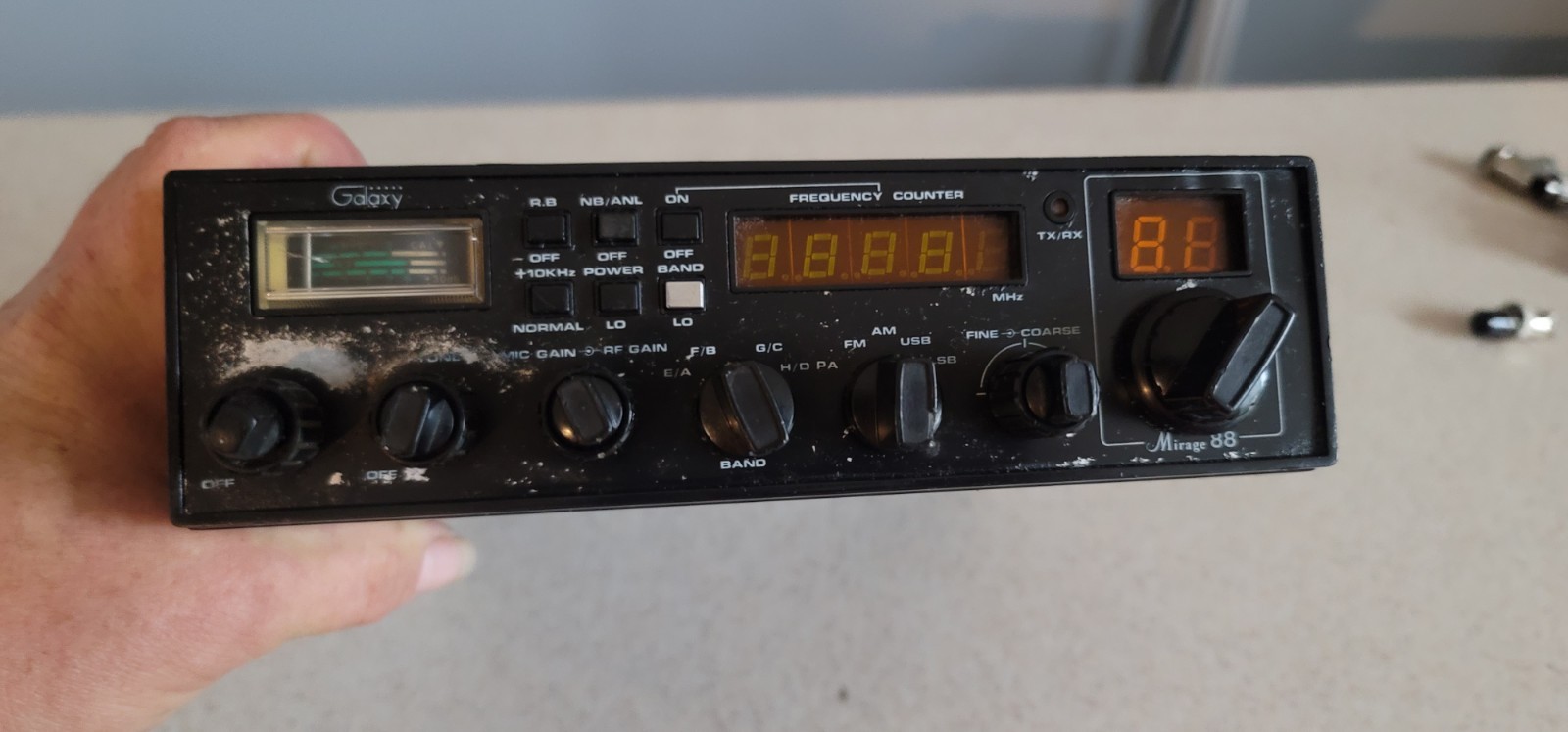 GALAXY MIRAGE 88 TEN METER RADIO AM FM SSB