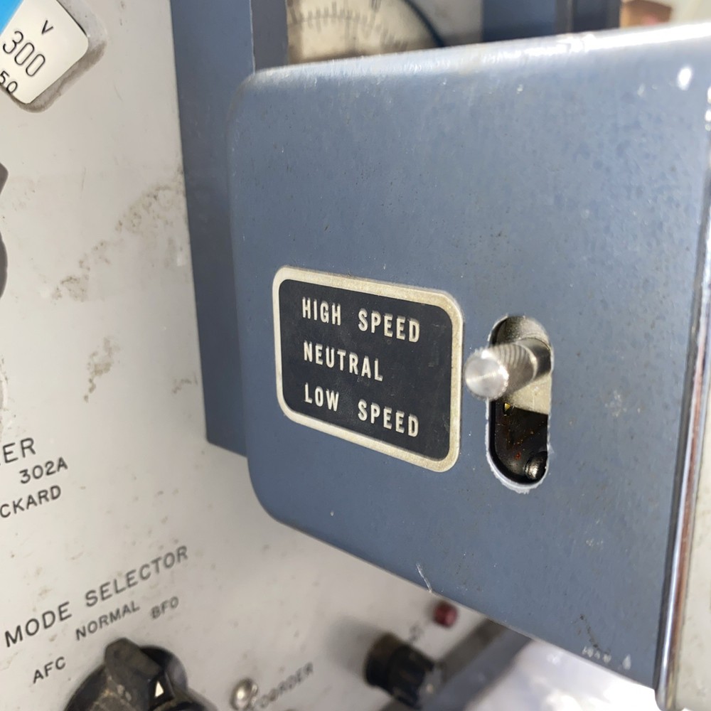 HP Model Hewlett Packard 302A Wave Analyzer S1