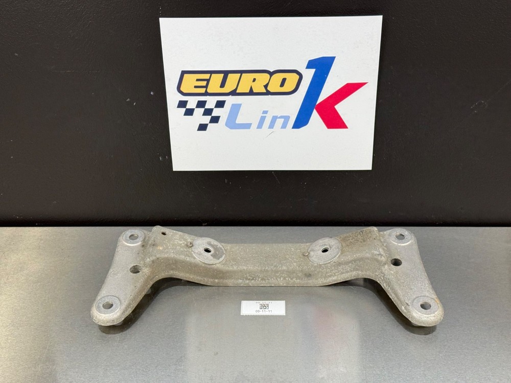 06-13 BMW E90 E82 E92 335i Automatic Transmission Mount Bracket Support OEM