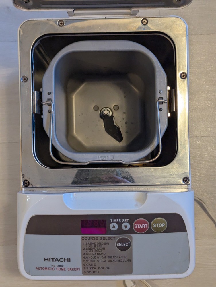 Hitachi Automatic Home Bakery Bread Maker Machine HB-D102 Tested Refurbished