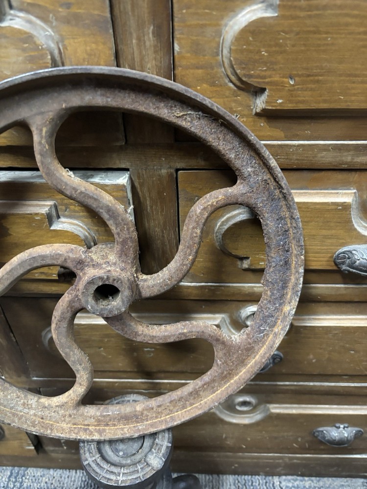 antique cast iron blacksmith POST DRILL 12 1/2" FLYWHEEL "C2" MODEL ENGINE