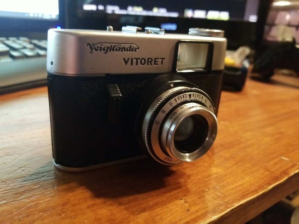 Voightlander Vitoret camera and case - Very nice RARE