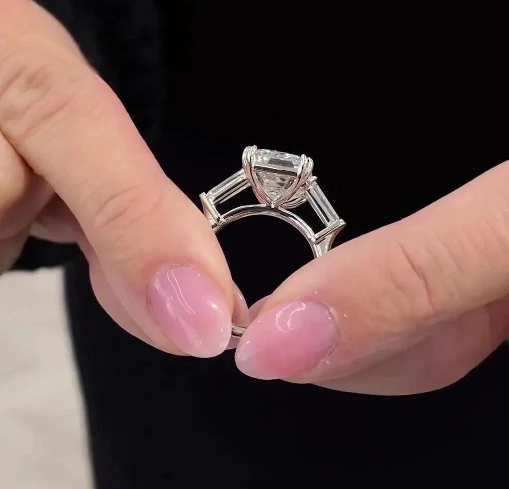 IGI 5Ct Emerald Cut E/VS1 Lab Grown Diamond Engagement Ring Solid 14K White Gold