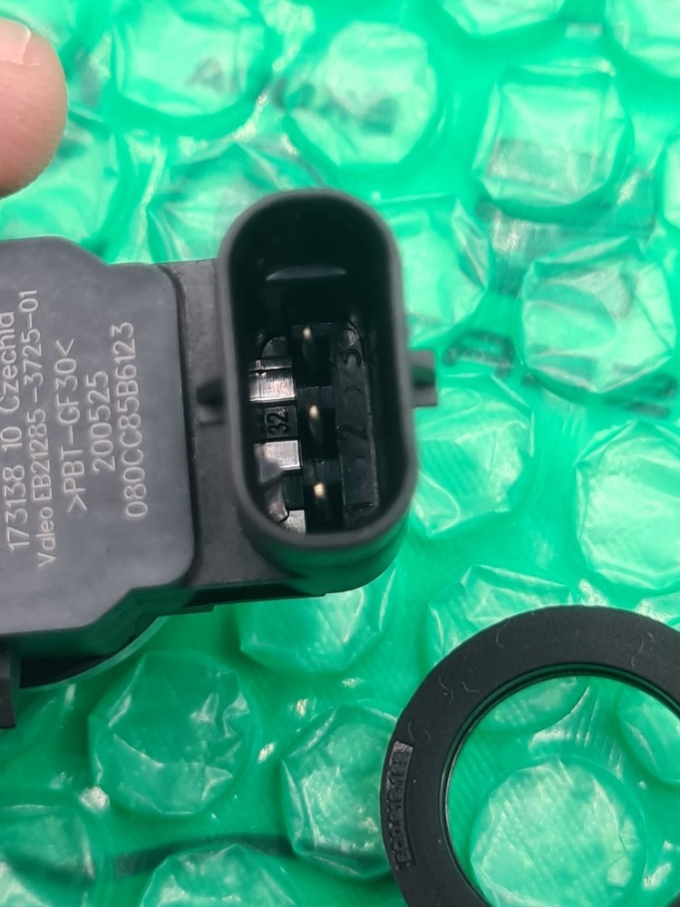 66205A243F4 NEW OEM BMW Parking Sensor