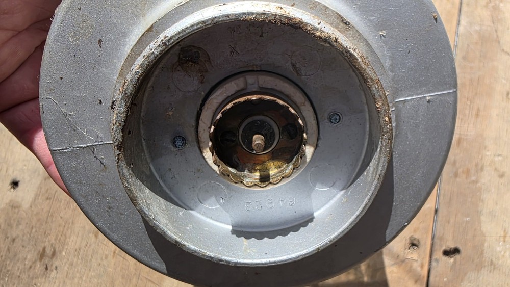 APPLETON FORM 200 EXPLOSION PROOF LIGHT W/ CAGE And GLOBE Untested