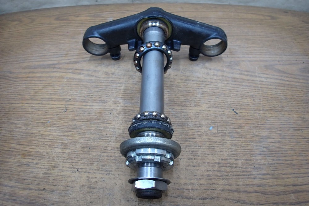 2012 HONDA CB250R LOWER TRIPLE TREE STEERING STEM