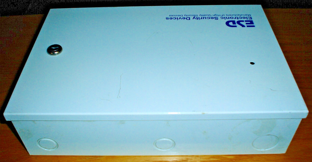 ESD SPS-6.5M4E Multi-Output Supervised Power Supply / Charger 12VDC 6.5A 4Output
