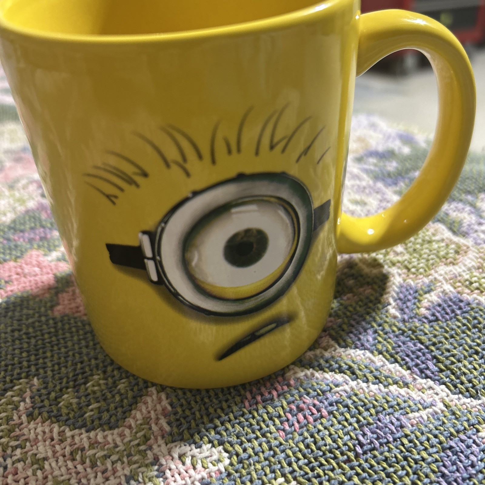 Despicable Me Mug Cup Minion Mayhem Yellow Universal Studios Florida 3.75”