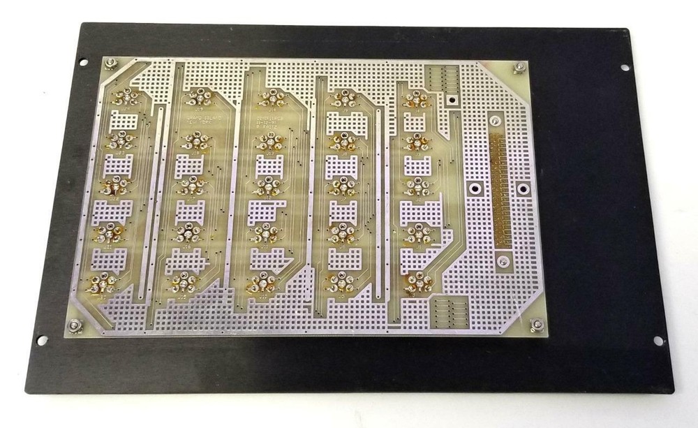 Lucas Schaevitz SYS-96 Connector Front Panel 25 Slot